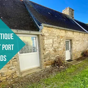 Appartement Authentique Penty Au Coeur Du Bourg, Roscanvel